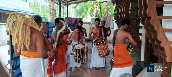തിരുവെങ്കിടാചലപതി ക്ഷേത്രത്തിൽ ദേശ പറ ആരംഭിച്ചു; മകരചൊവ്വ മഹോത്സവത്തിന് ആത്മീയ തുടക്കം 1 1000377505