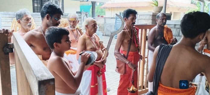 തിരുവെങ്കിടാചലപതി ക്ഷേത്രത്തിൽ ദേശ പറ ആരംഭിച്ചു; മകരചൊവ്വ മഹോത്സവത്തിന് ആത്മീയ തുടക്കം 2 1000377506